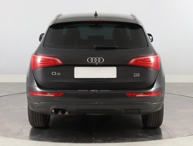Audi Q5  2.0 TDI 