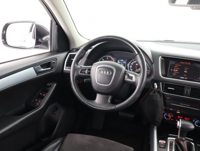 Audi Q5  2.0 TDI 