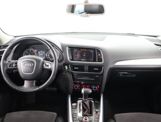Audi Q5  2.0 TDI 