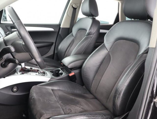 Audi Q5  2.0 TDI 
