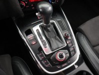 Audi Q5  3.0 TDI S line