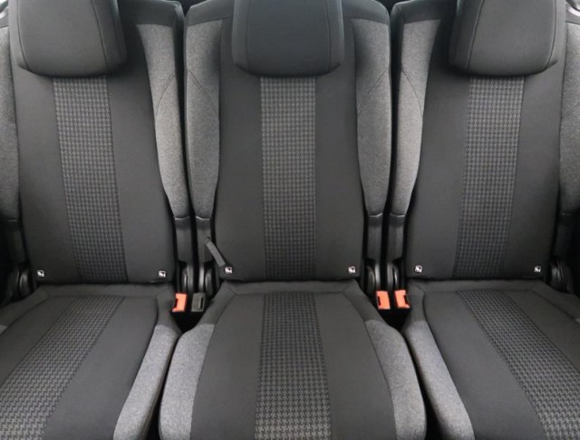 Peugeot 5008  PureTech 130 Active Pack