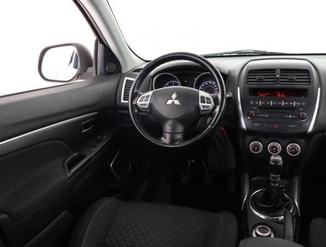 Mitsubishi ASX  1.8 DI-D MIVEC 