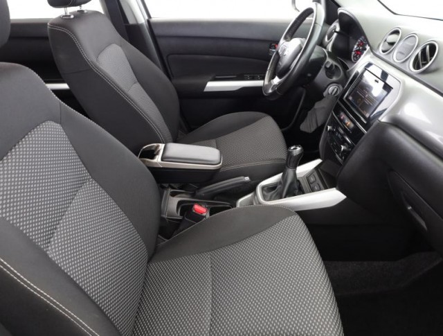 Suzuki Vitara  1.6 VVT 