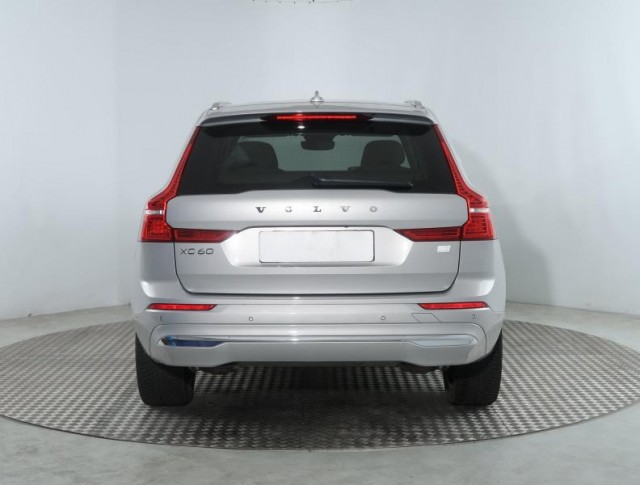 Volvo XC60  T6 Recharge Momentum