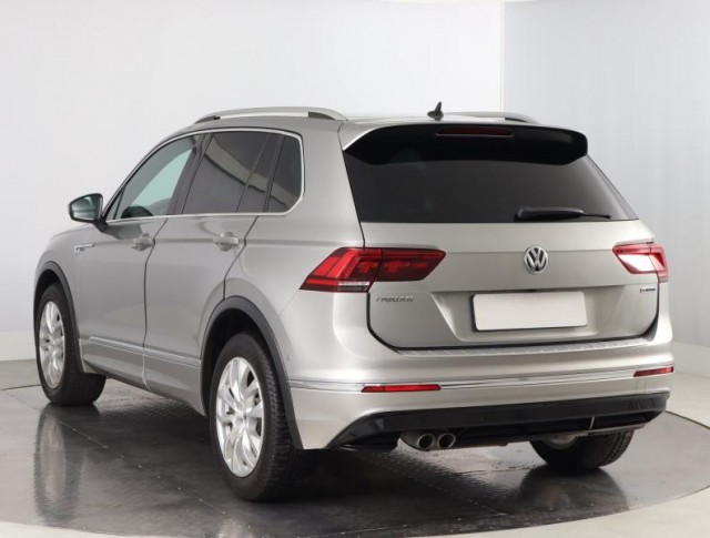 Volkswagen Tiguan  2.0 TDI R-Line