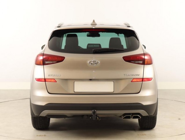 Hyundai Tucson  1.6 CRDi Trikolor
