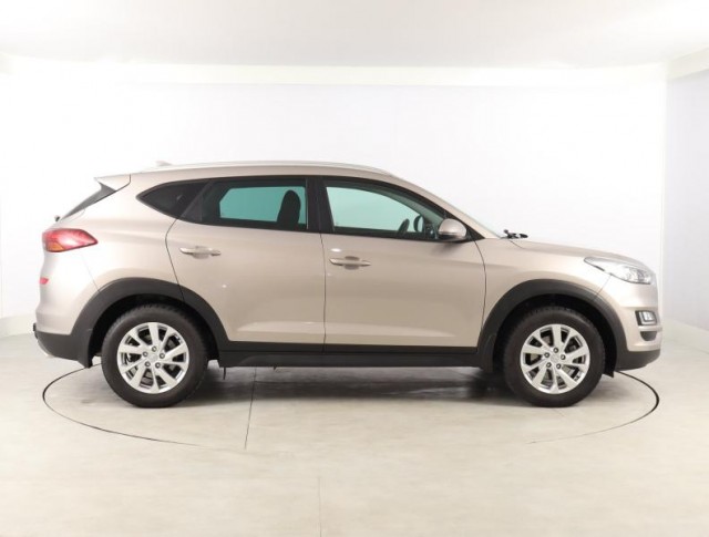 Hyundai Tucson  1.6 CRDi Trikolor