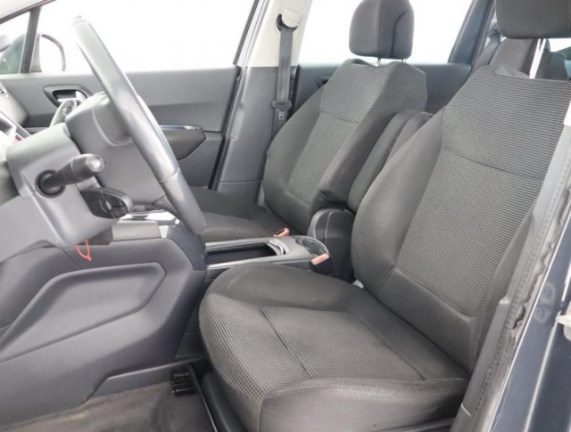 Peugeot 5008  1.6 HDi 