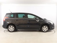 Peugeot 5008  1.6 HDi 
