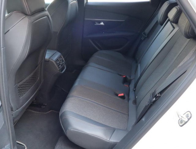 Peugeot 3008  1.6 PureTech GT Line