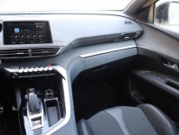 Peugeot 3008  1.6 PureTech GT Line