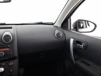 Nissan Qashqai  2.0 
