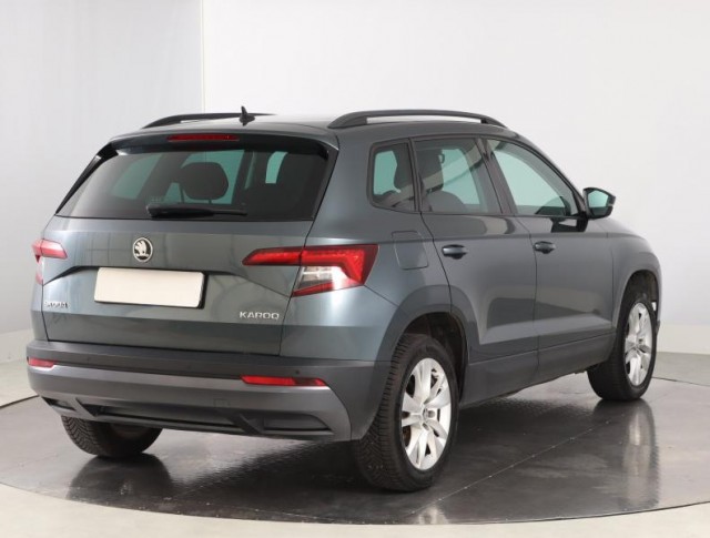 Škoda Karoq  1.0 TSI Ambition