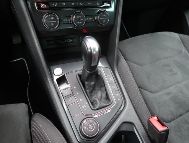 Volkswagen Tiguan  2.0 TDI Highline