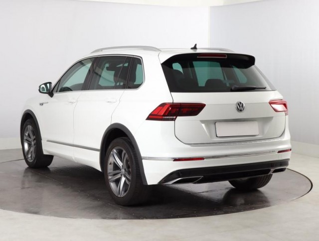 Volkswagen Tiguan  2.0 TSI R-Line