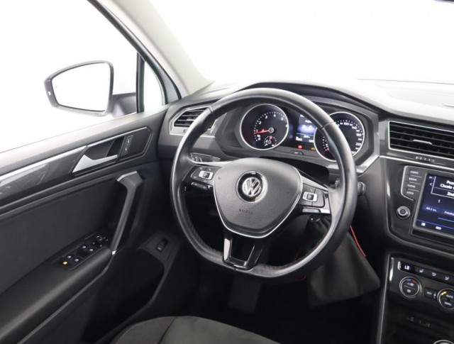 Volkswagen Tiguan  2.0 TSI R-Line