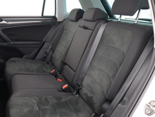 Volkswagen Tiguan  2.0 TSI R-Line
