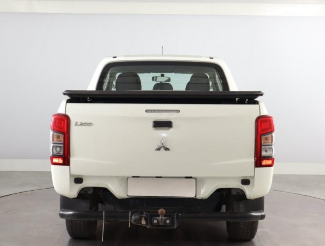 Mitsubishi L200  2.2 DI-D 