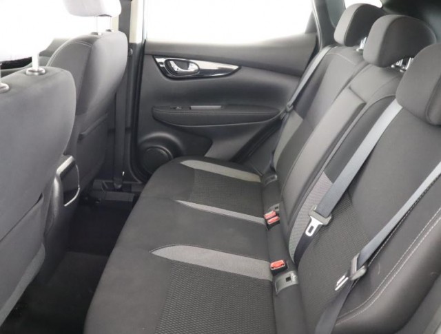 Nissan Qashqai  1.2 DIG-T 