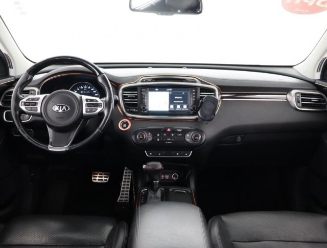 Kia Sorento  2.2 CRDi TOP