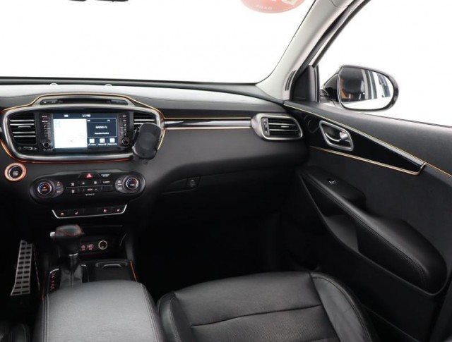 Kia Sorento  2.2 CRDi TOP