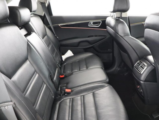 Kia Sorento  2.2 CRDi TOP