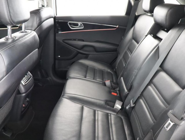 Kia Sorento  2.2 CRDi TOP