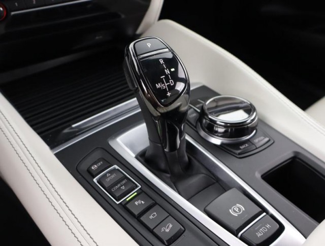 BMW X6  xDrive40d M Paket