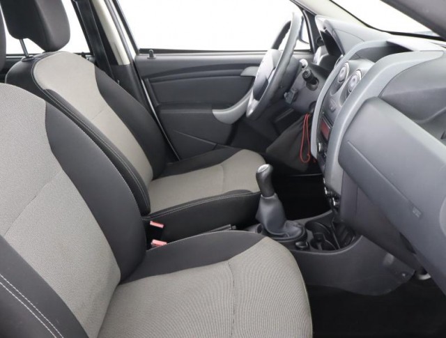 Dacia Duster  1.6 16V 