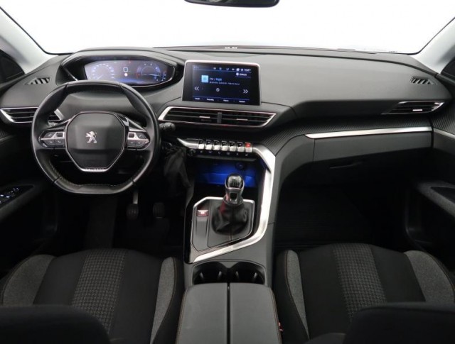 Peugeot 5008  1.5 BlueHDi Allure