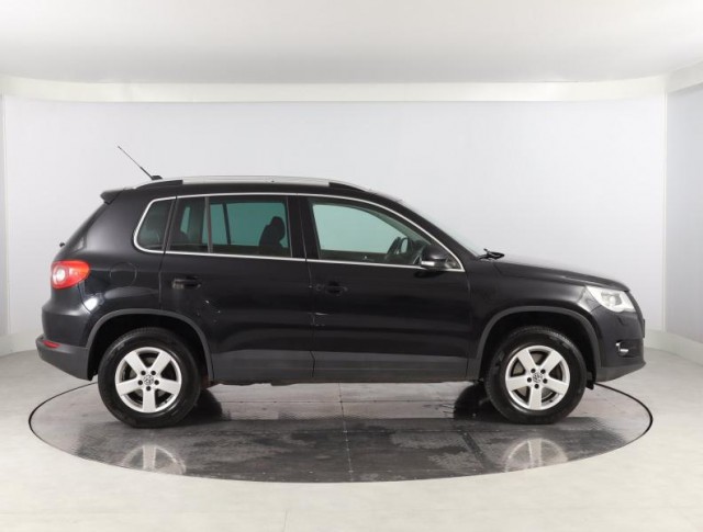 Volkswagen Tiguan  2.0 TDI 