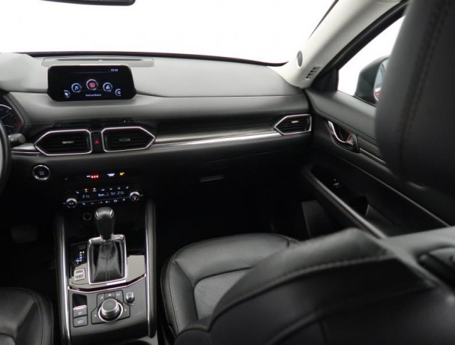 Mazda CX-5  2.5 Skyactiv-G Revolution TOP