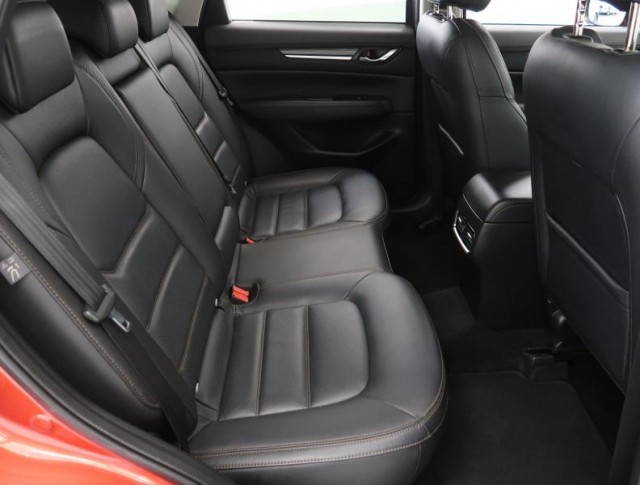 Mazda CX-5  2.5 Skyactiv-G Revolution TOP