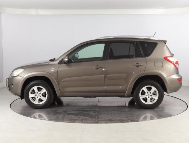 Toyota RAV 4  2.2 D-CAT Executive