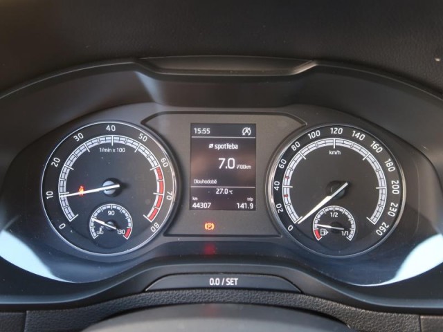 Škoda Karoq  1.5 TSI 