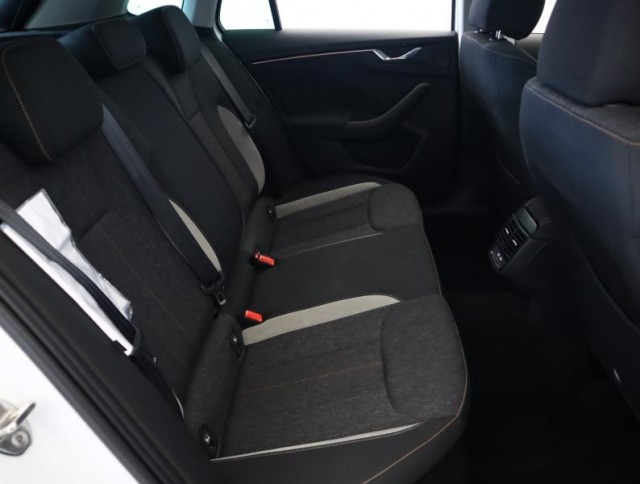 Škoda Kamiq  1.0 TSI Style