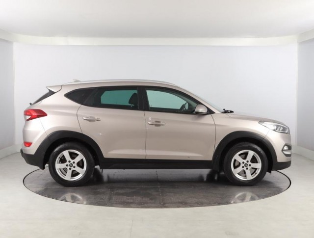Hyundai Tucson  1.7 CRDi 