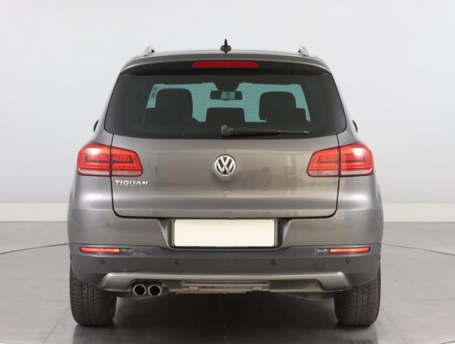Volkswagen Tiguan  2.0 TDI Sport