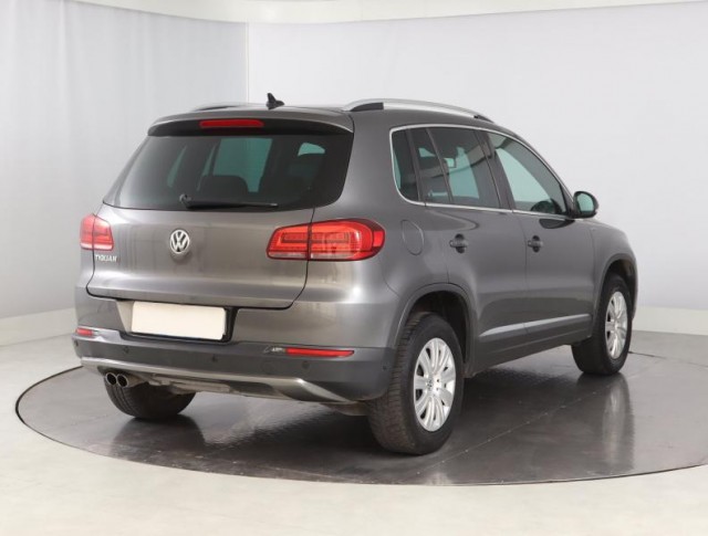 Volkswagen Tiguan  2.0 TDI Sport