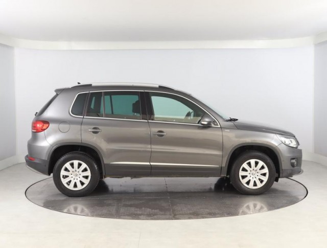 Volkswagen Tiguan  2.0 TDI Sport