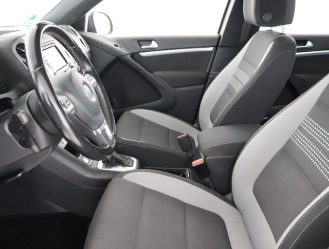 Volkswagen Tiguan  2.0 TDI Sport