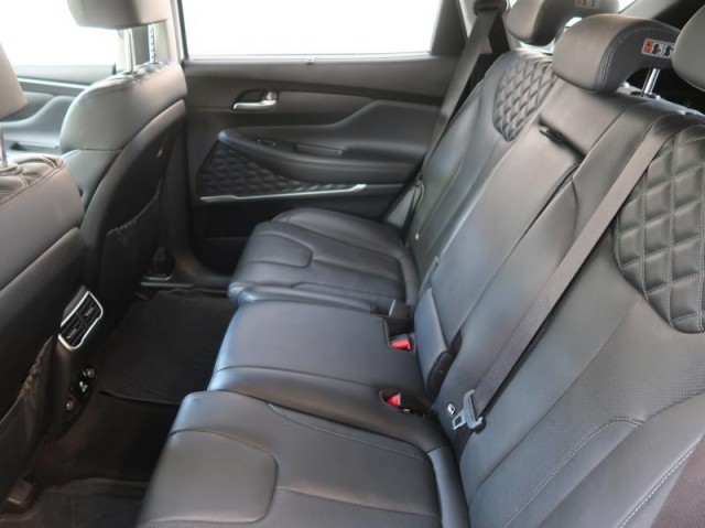 Hyundai Santa Fe  Hybrid 