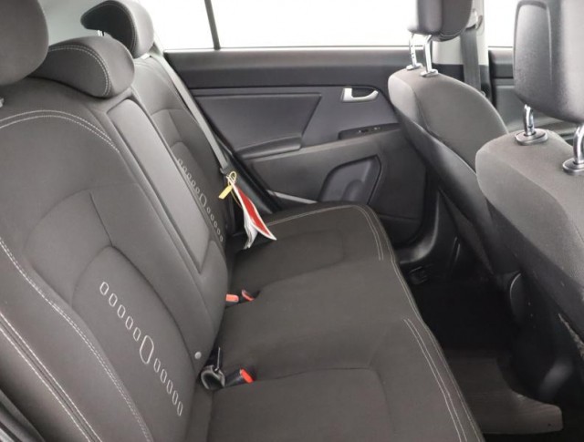 Kia Sportage  2.0 CRDi 
