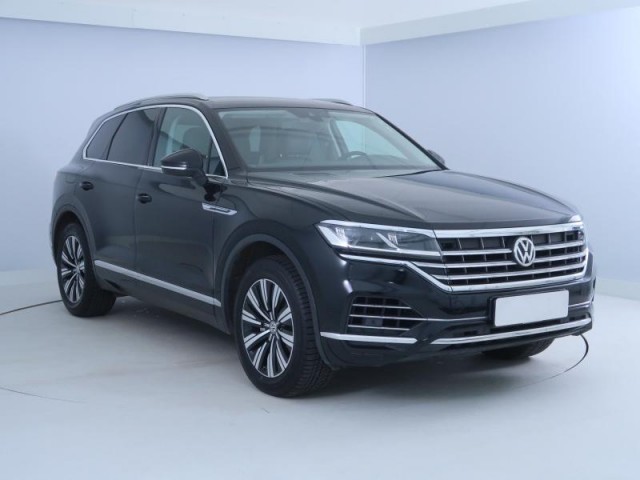 Volkswagen Touareg  3.0 TDI 