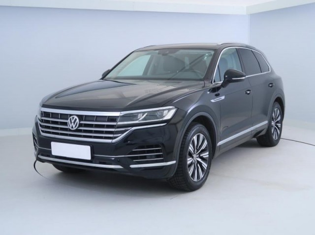 Volkswagen Touareg  3.0 TDI 