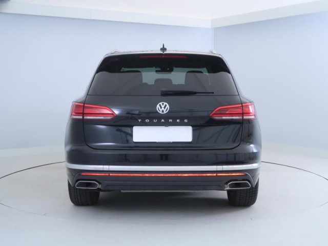 Volkswagen Touareg  3.0 TDI 