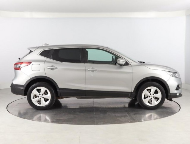Nissan Qashqai  1.2 DIG-T 