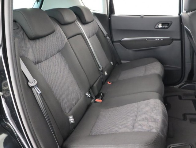 Peugeot 3008  1.6 HDi 