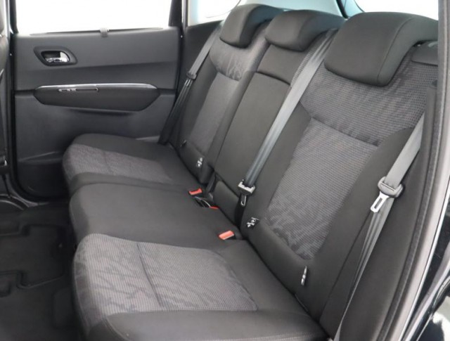 Peugeot 3008  1.6 HDi 